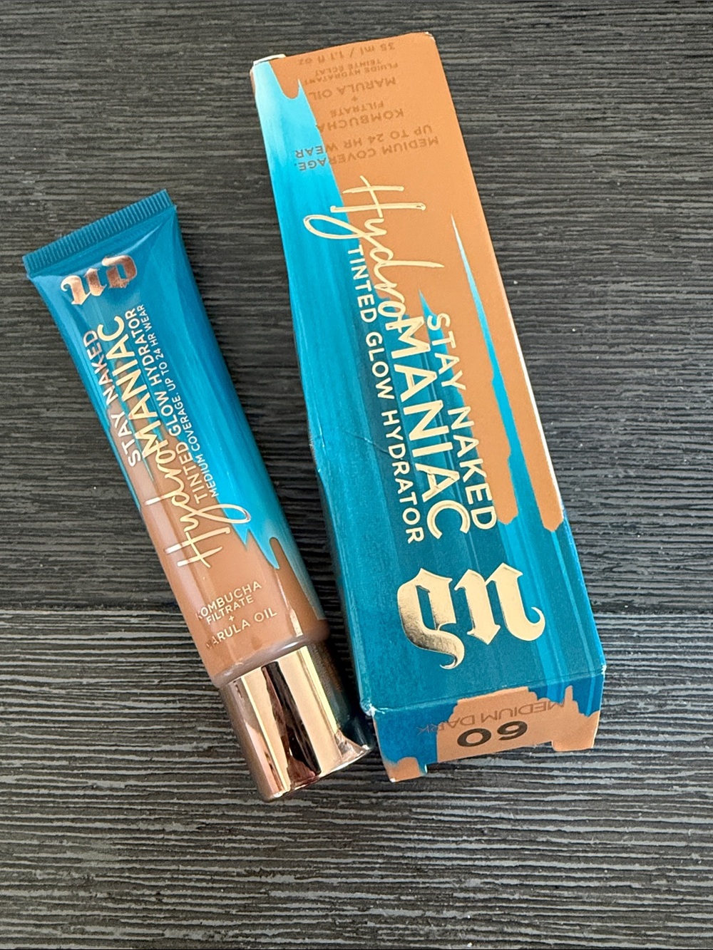 Hydromaniac Glowy Tinted Hydrator Foundation 60 Medium Dark